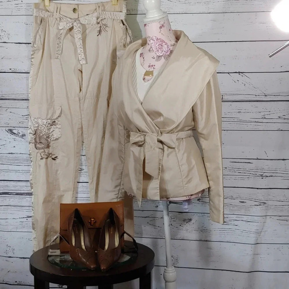 This is a nice outfit I pieced together years ago - Picture 1 of 12